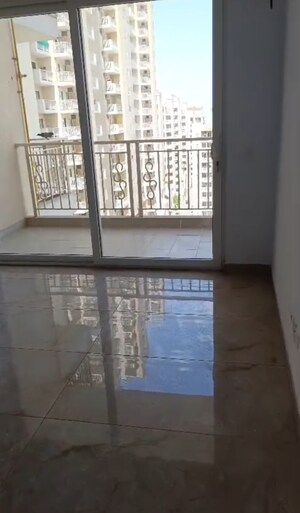 3 BHK Apartment For Rent in Emaar Palm Heights, Sector 77
