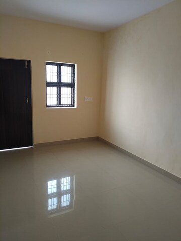 Room in 2 BHK Builder Floor at Sector 29 – for Rent