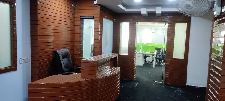  Parking, sector 63 Commercial Office Space 3000 Sq.Ft. In Sector 63 Noida 9559005