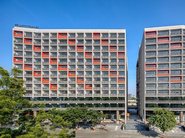  Office Space – Exterior View View at Sun Westbank, Navrangpura - for Rent