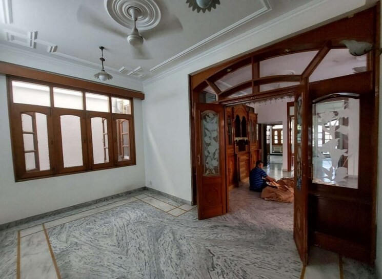 Bedroom, south extension i 3 Bedroom 500 Sq.Yd. Builder Floor In South Extension I Delhi 9559076