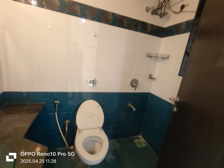 Attached Bathroom, lake-primrose 3 Bedroom 1500 Sq.Ft. Apartment In Powai Mumbai 9559098