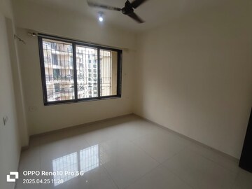 Room in 3 BHK Apartment at Lake Primrose, Powai – for Rent