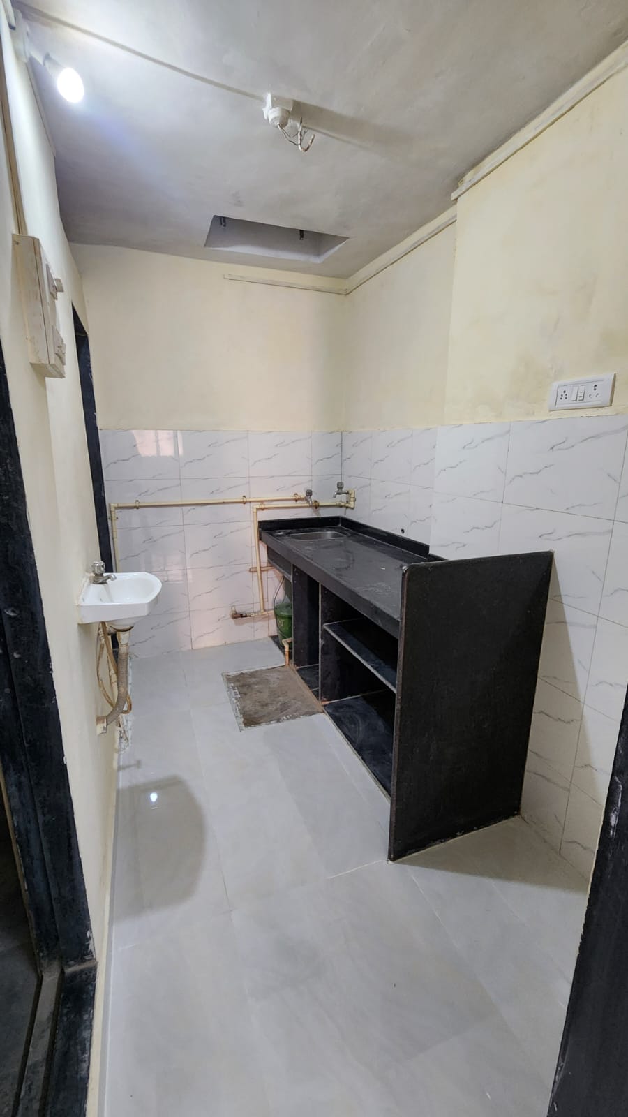 1 Rk  300 Sq.Ft. Independent House in Gorai Gaurav CHS