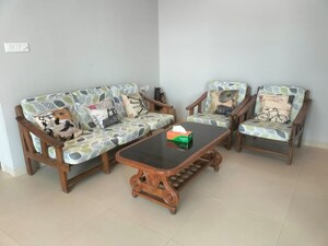 Living Room in 2 BHK Builder Floor at Uday Arden 45, Sector 45 – for Rent