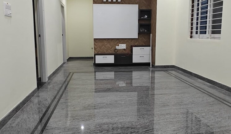 Room, rt nagar 6+ Bedroom 4800 Sq.Ft. Independent House In Rt Nagar Bangalore 9559121