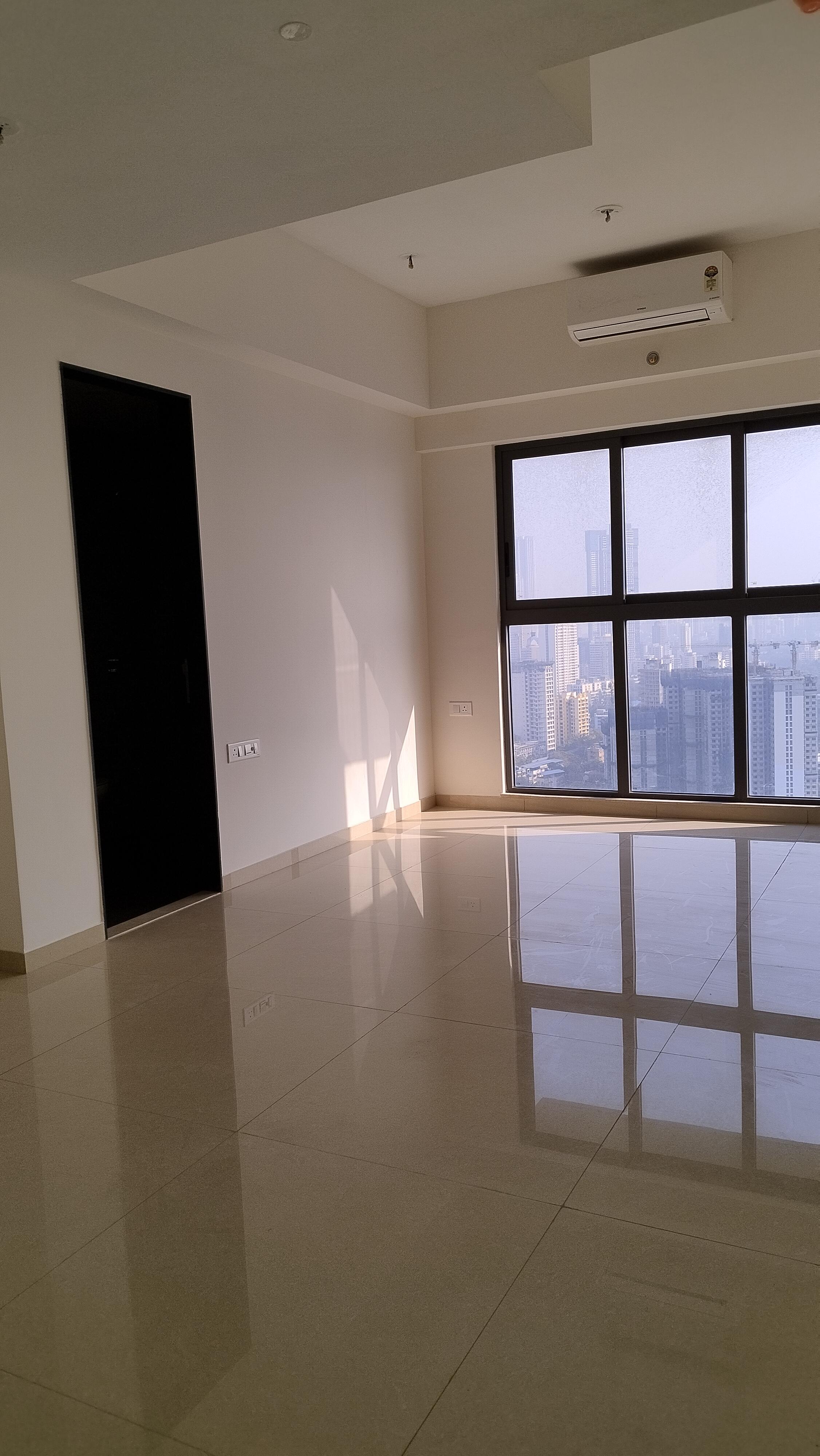3 BHK + Servant Room 1452 Sq.Ft. Apartment in Lodha Vista