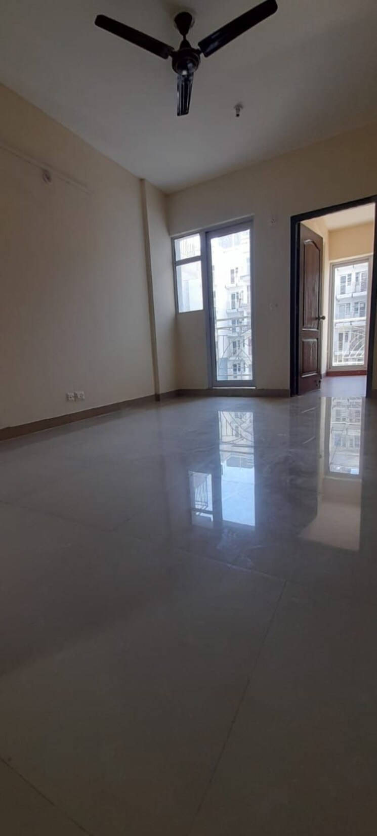 Living Room, aditya-urban-homes 1 Bedroom 585 Sq.Ft. Apartment In Shahpur Bamheta Ghaziabad 9559231