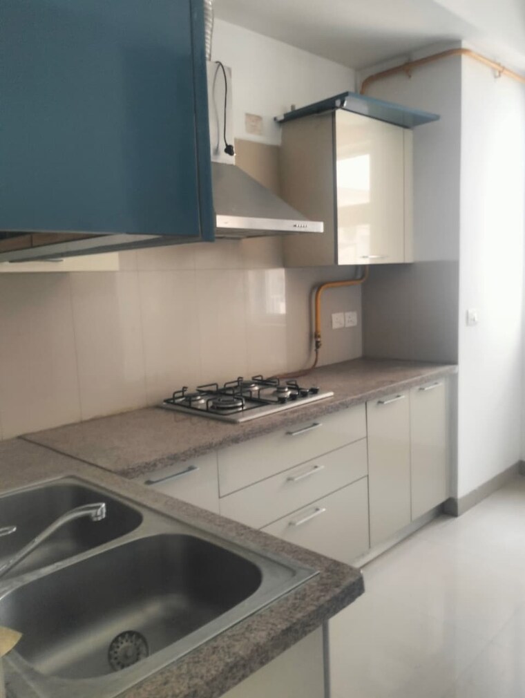 Kitchen, emaar-the-palm-drive-the-premier-terraces 3 Bedroom 1950 Sq.Ft. Apartment In Sector 66 Gurgaon 9559160