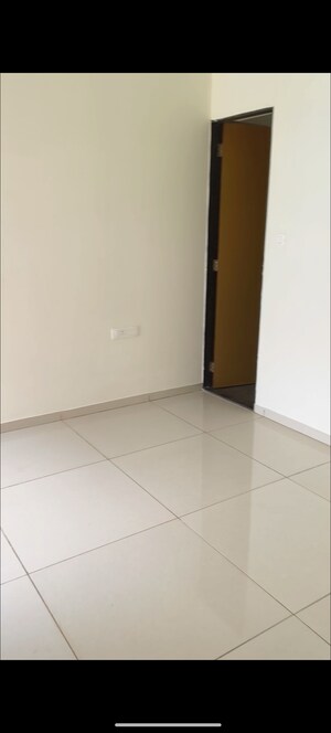 Master Bedroom in 1 BHK Apartment at Chandak 34 Park Estate, Goregaon West – for Rent