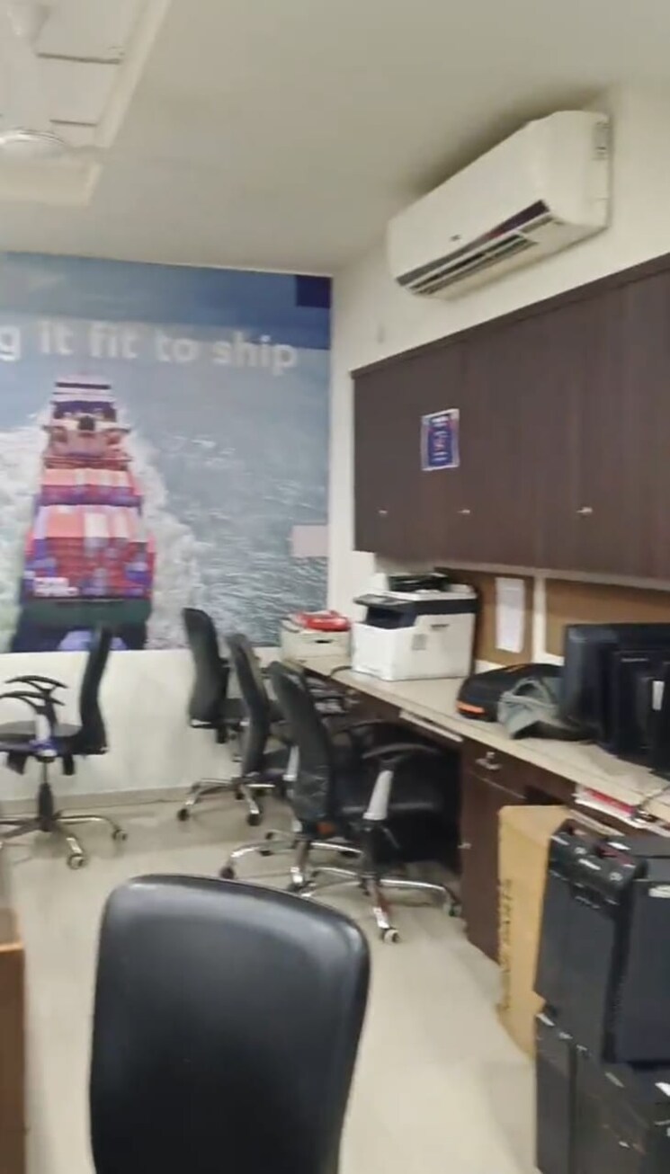 Team Area, iscon-elegance Commercial Office Space 2120 Sq.Ft. In Prahlad Nagar Ahmedabad 9559181