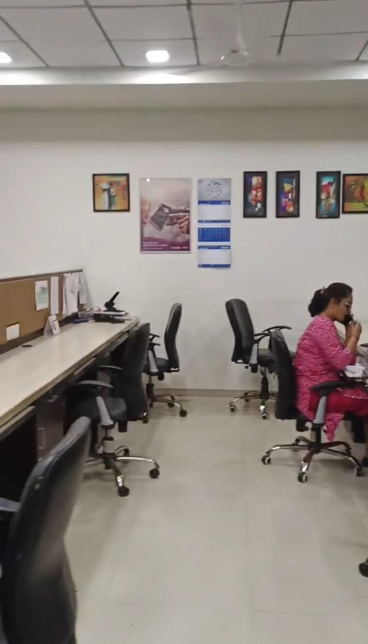 Team Area, iscon-elegance Commercial Office Space 2120 Sq.Ft. In Prahlad Nagar Ahmedabad 9559181