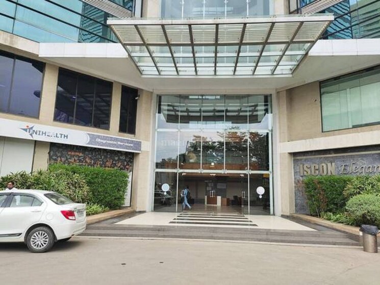 Exterior View, iscon-elegance Commercial Office Space 2120 Sq.Ft. In Prahlad Nagar Ahmedabad 9559181