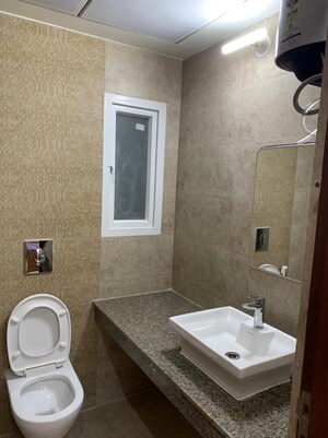 Master Bedroom in 3 BHK Apartment at Shalimar Vista, Gomti Nagar – for Rent