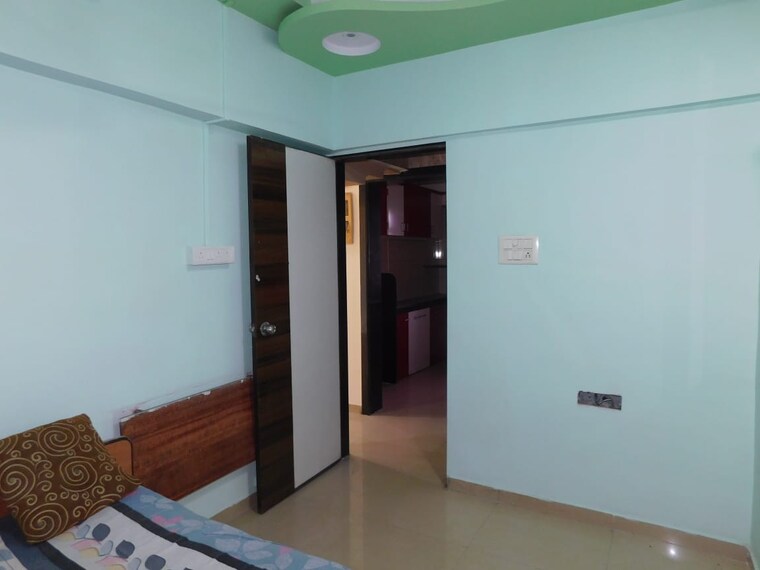 Room, thane west 2 Bedroom 600 Sq.Ft. Apartment In Thane West Thane 9559247