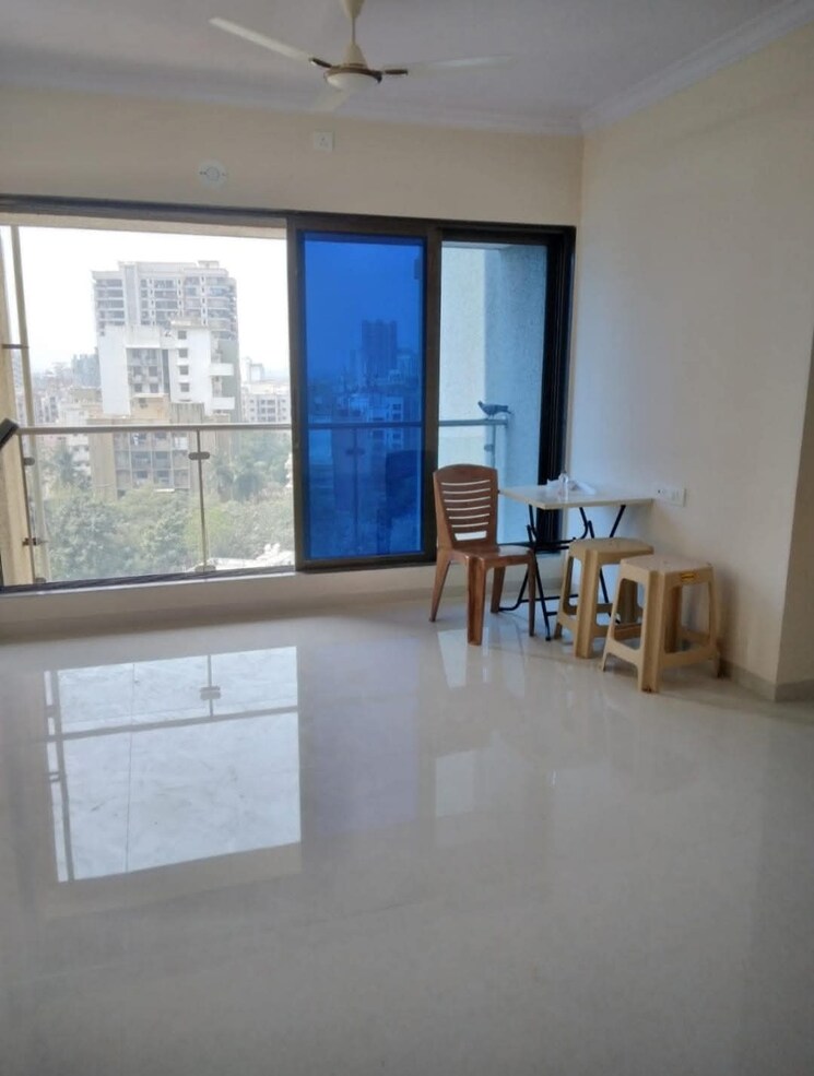 Room, chandresh-palace 1 Bedroom 660 Sq.Ft. Builder Floor In Nalasopara West Palghar 9557839