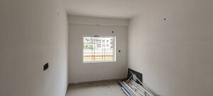 Room in 2 BHK Apartment at Kaikhali – for Sale