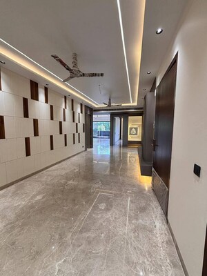 Building Lobby in 2 BHK Builder Floor at A Square, Sector 20 – for Rent