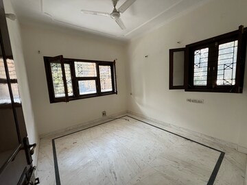 2 BHK Builder Floor For Rent in Ansal Sushant Lok I, Sector 43