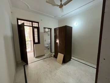 Bedroom in 2 BHK Builder Floor at Ansal Sushant Lok I, Sector 43 – for Rent