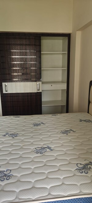 1 BHK Apartment For Rent in Vertex Ashok Smruti, Kasarvadavali