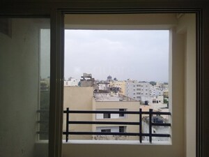 Room in 3 BHK Apartment at Manzil Classic, Puppalaguda – for Rent