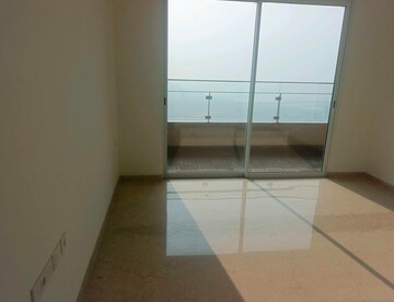 Room in 4 BHK Apartment at Lokhandwala Minerva Mahalaxmi, Mahalaxmi – for Sale