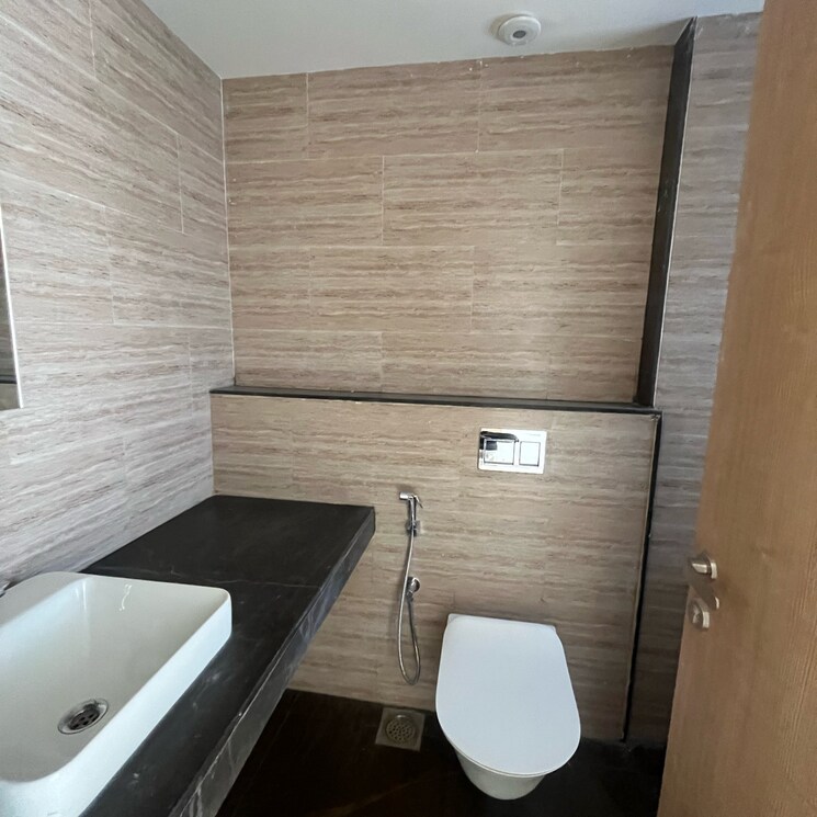 Bathroom, lodha-woods 3 Bedroom 1026 Sq.Ft. Apartment In Lokhandwala Mumbai 9559351