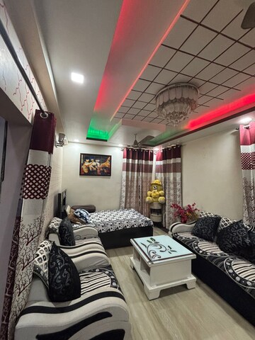 Bedroom in 2 BHK Builder Floor at Sector 38 – for Rent