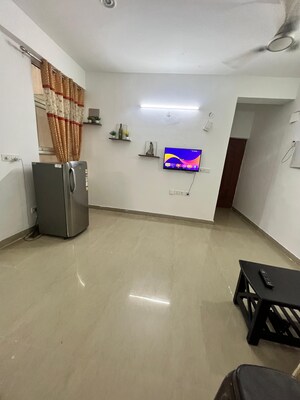 Room in 2 BHK Apartment at Shree Vardhman Mantra, Sector 67 – for Rent