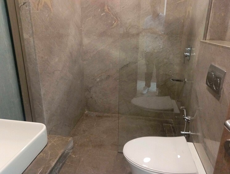 Bathroom, prestige-jasdan-classic 4 Bedroom 2195 Sq.Ft. Apartment In Mahalaxmi Mumbai 9559344
