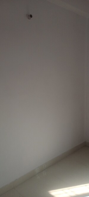 Room in 3 BHK Builder Floor at Dwarka – for Rent