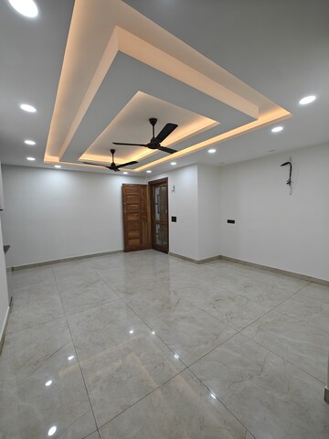 4 BHK Builder Floor For Rent in Sector 38