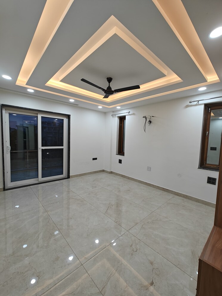 Room, sector 38 4 Bedroom 3000 Sq.Ft. Builder Floor In Sector 38 Gurgaon 9559462