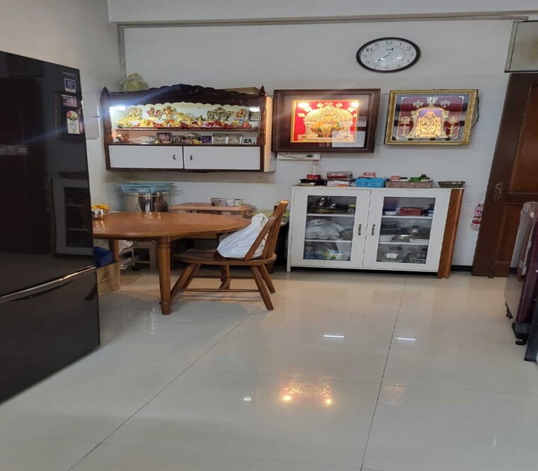 Living Room, matunga east 2 Bedroom 1000 Sq.Ft. Apartment In Matunga East Mumbai 9559428