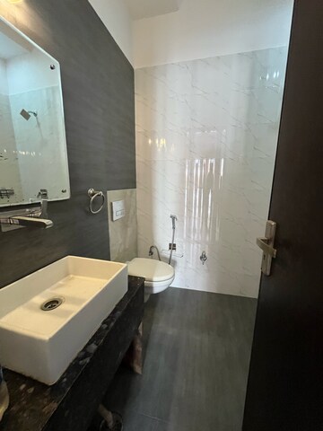 Team Area in 3 BHK Builder Floor at Ansal Sushant Lok I, Sector 43 – for Rent