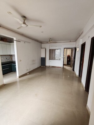 Room in 2 BHK Apartment at Aditya World City, Shahpur Bamheta – for Rent
