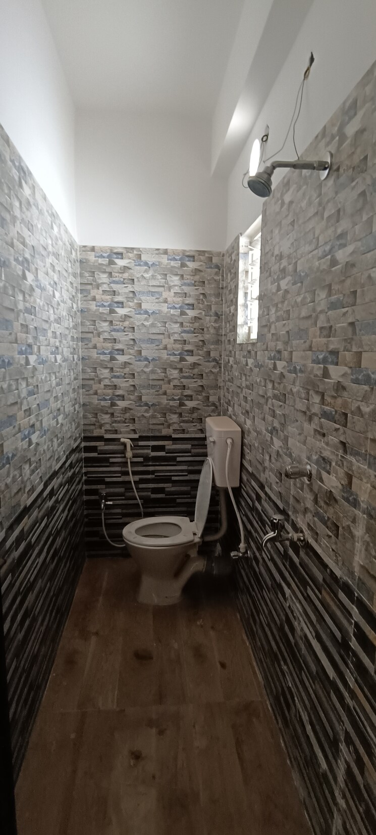 Attached Bathroom, kaikhali 2 Bedroom 859 Sq.Ft. Apartment In Kaikhali Kolkata 9559476