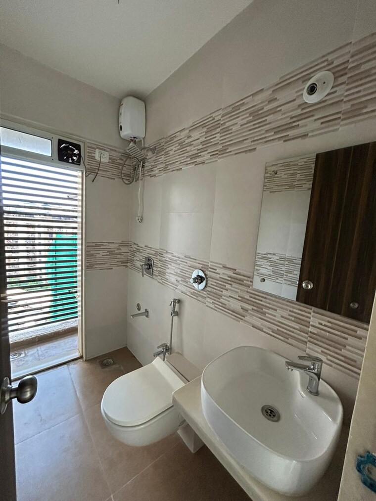 Bathroom, jvm-corner-stone 1 Bedroom 450 Sq.Ft. Apartment In Naupada Thane 9559508
