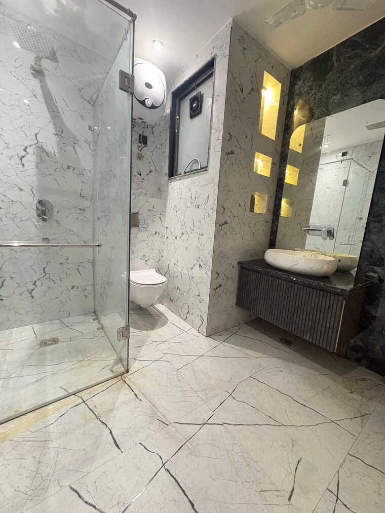 Bathroom, sector 38 4 Bedroom 3000 Sq.Ft. Builder Floor In Sector 38 Gurgaon 9559536