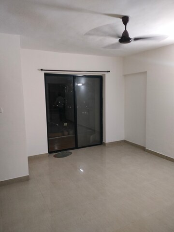 Room in 2 BHK Apartment at Gurukrupa Astter, Wadgaon Sheri – for Rent