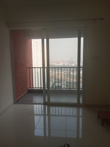 Room in 2 BHK Apartment at Kolte Patil Life Republic, Hinjewadi – for Rent