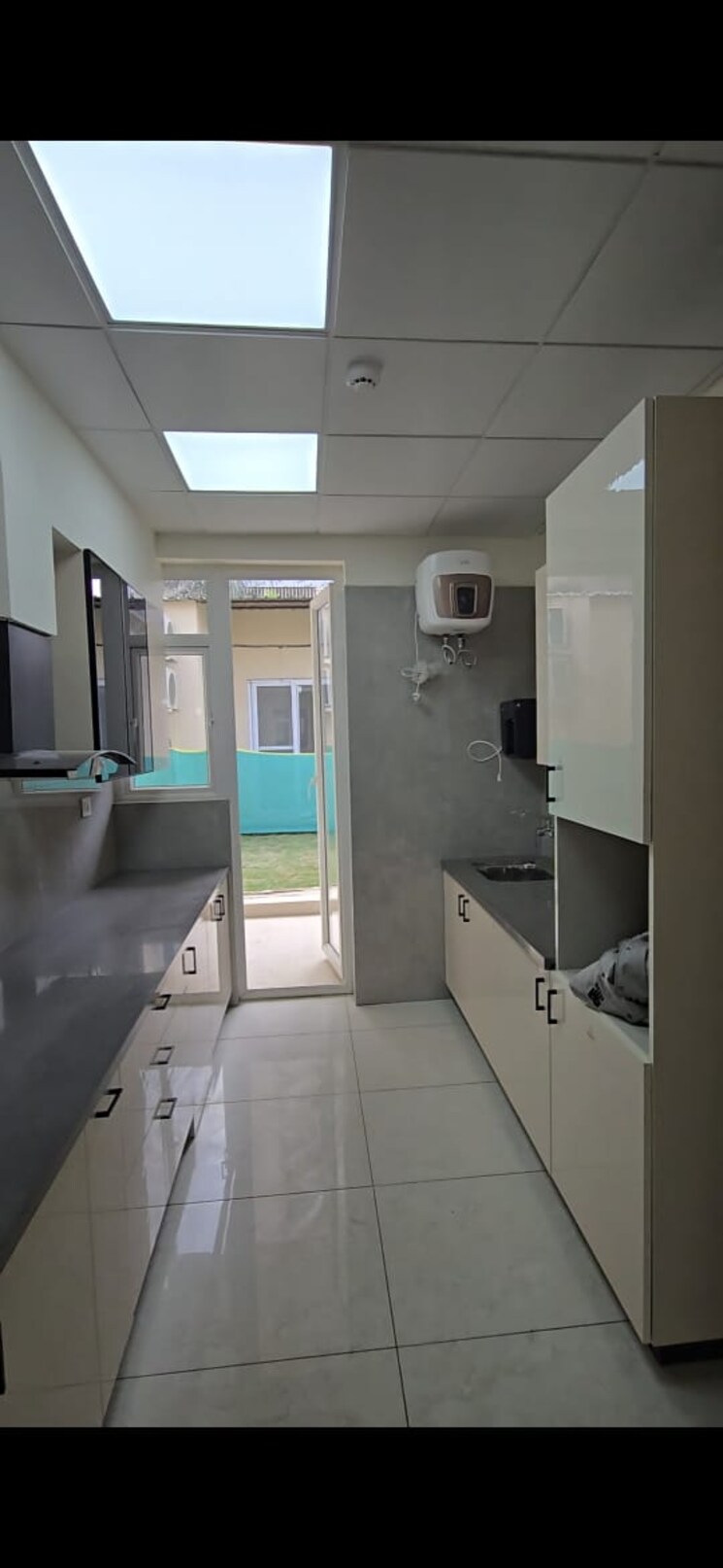 Kitchen, noida extension 3 Bedroom 2176 Sq.Ft. Apartment In Noida Extension Greater Noida 9559566