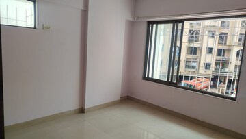 Room in 2 BHK Apartment at Sagar City Indian Ocean, Andheri West – for Rent