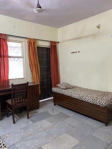 Bedroom in  Pg at Sector 7 Kopar Khairane – for Rent