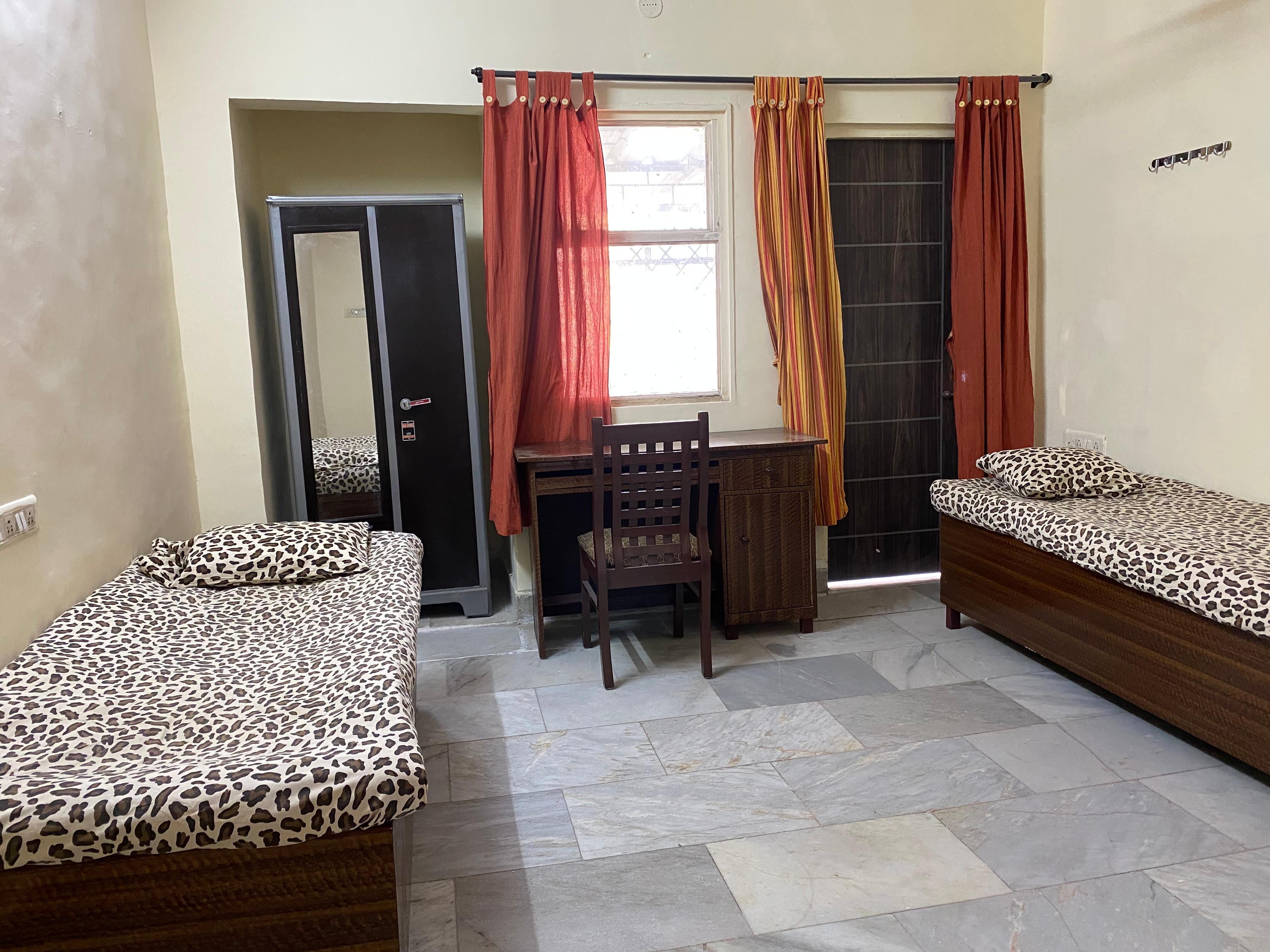 Pg For Rent in Sector 7 Kopar Khairane