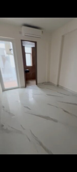 Room in 3.5 BHK Apartment at M3M Soulitude, Sector 89 – for Rent