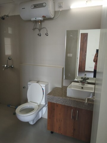 Bathroom in 2.5 BHK Apartment at M3M Heights, Sector 65 – for Rent