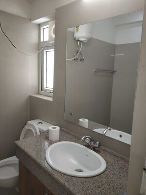 Bathroom in 2.5 BHK Apartment at M3M Heights, Sector 65 – for Rent