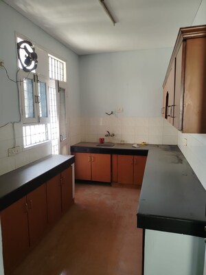 Kitchen in 2 BHK Builder Floor at Sector 39 – for Rent